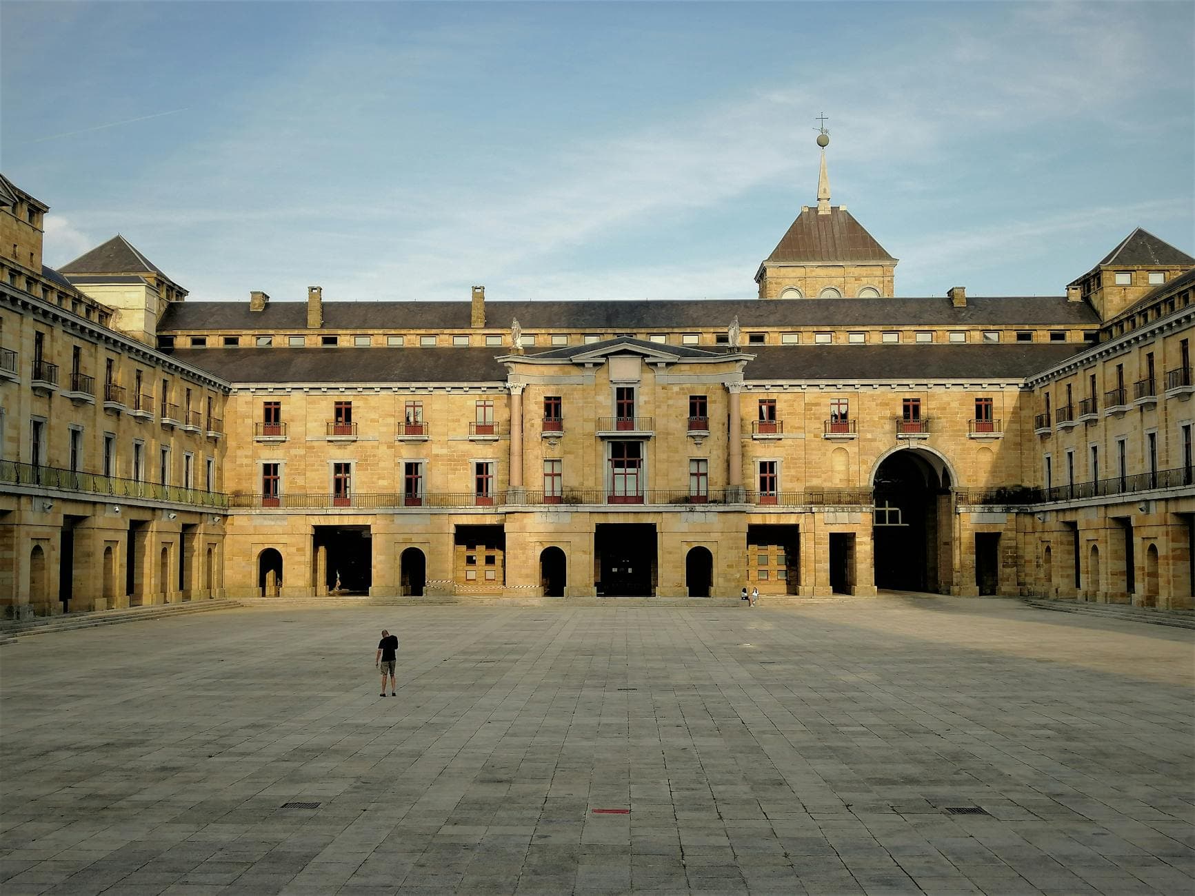 Plaza de la Cultura de Estebanía