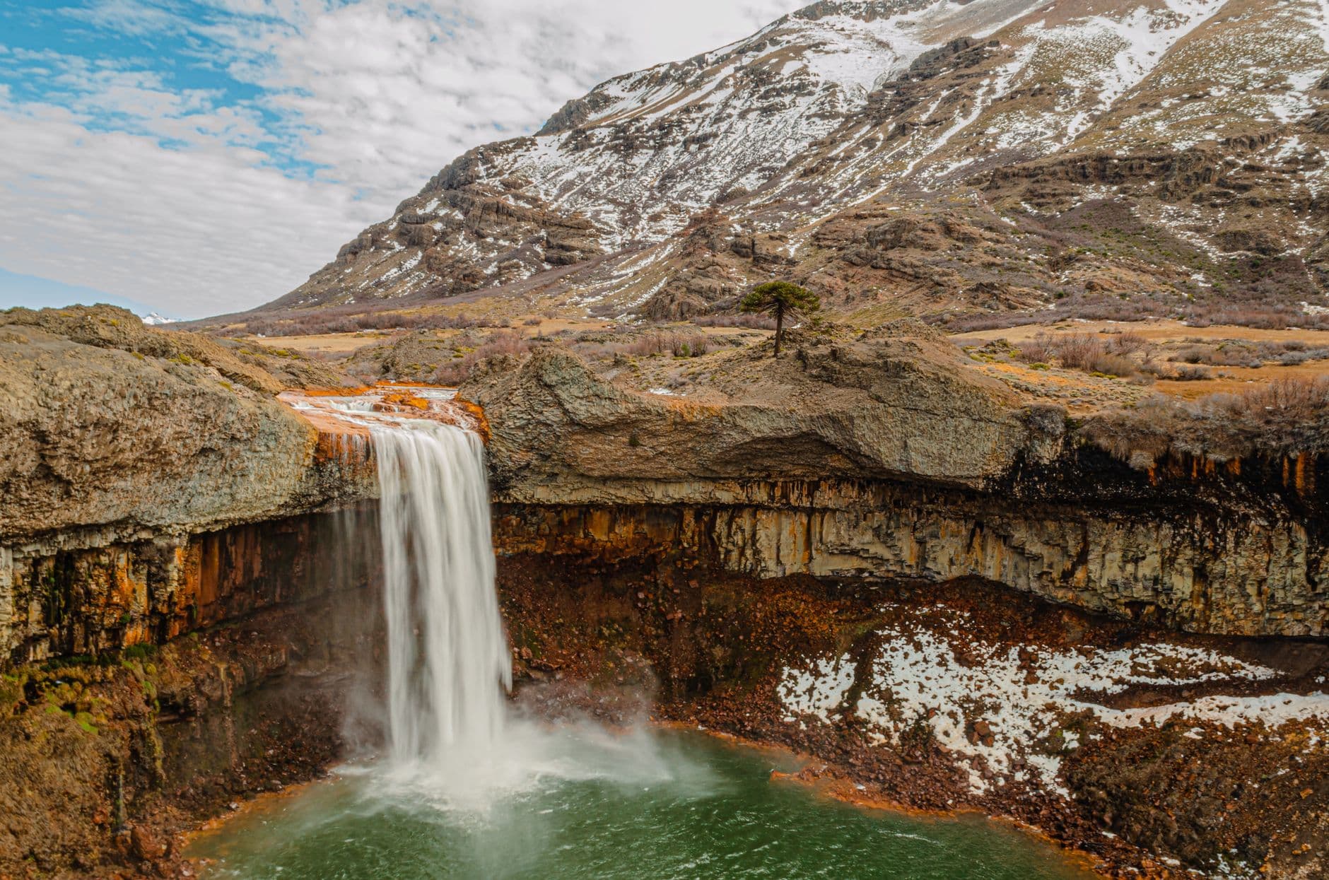 El Salto del Guayubín Waterfall (La Cueva del Tigre Sector)