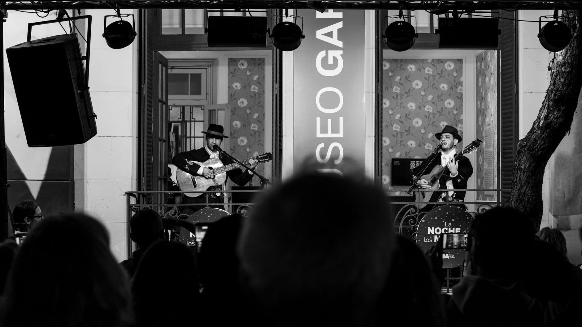 Dining and Nightlife – Music Nightlife