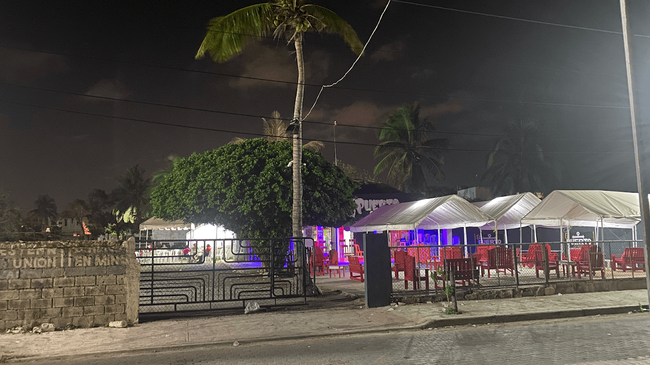 El Puerto CC Bar & Lounge