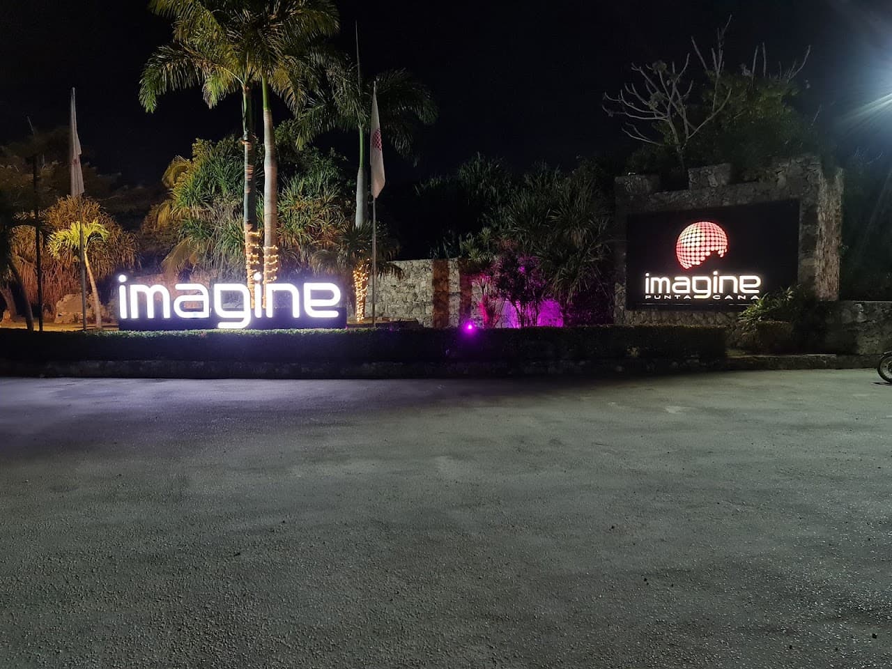 Imagine Cave Nightclub