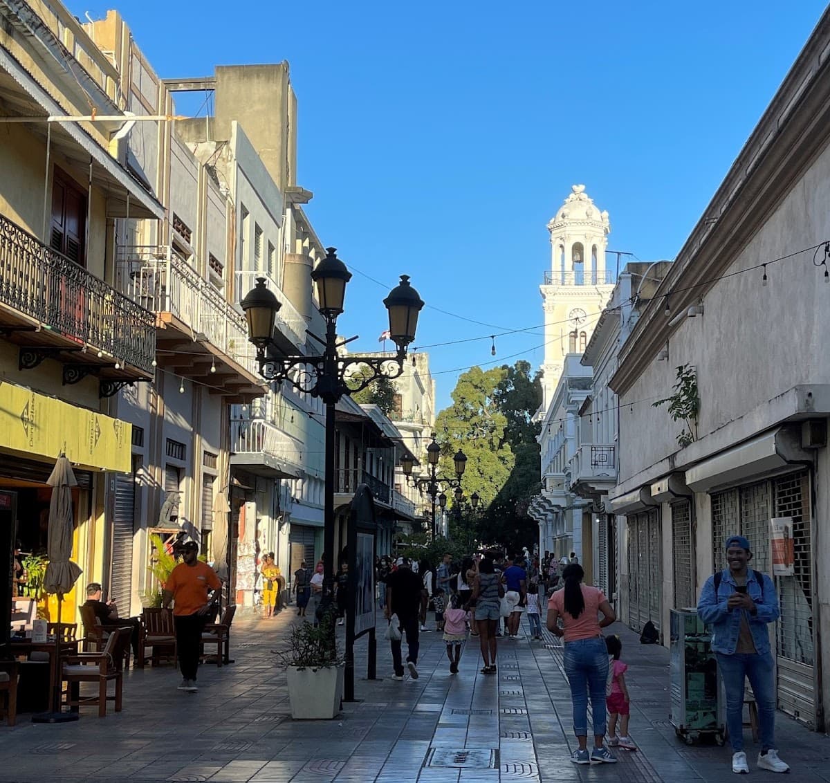 Guía de Calle El Conde: qué hacer y cómo llegar